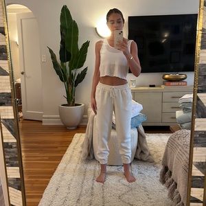 Like New Aritzia Wilfred Cream Joggers XS